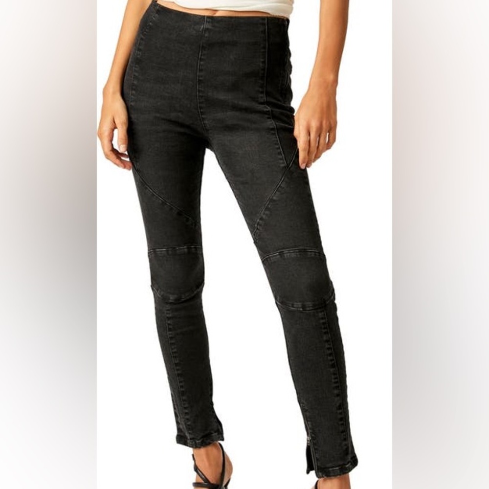 NWT We The Free Bella Moto Mid Rise Skinny Jeans in Black Size 25
